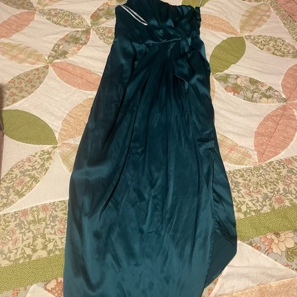 Law of Attraction Emerald One-Shoulder Asymmetrical Midi Dress lulus bridesmaid - Picture 7 of 7